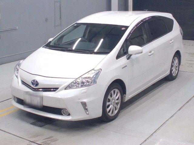 30455 Toyota Prius alpha ZVW41W 2014 г. (CAA Gifu)